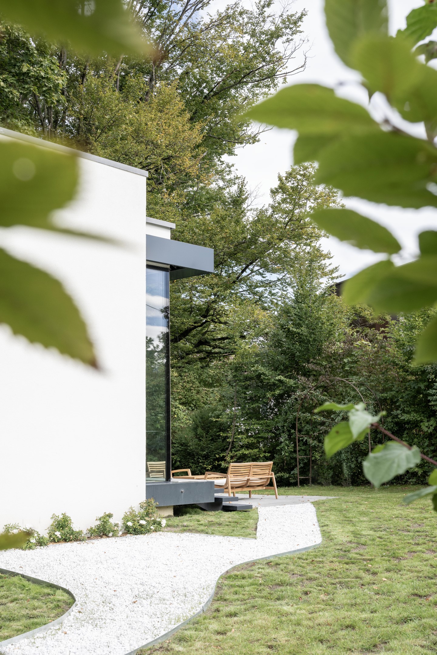 Villa-Charmes - After